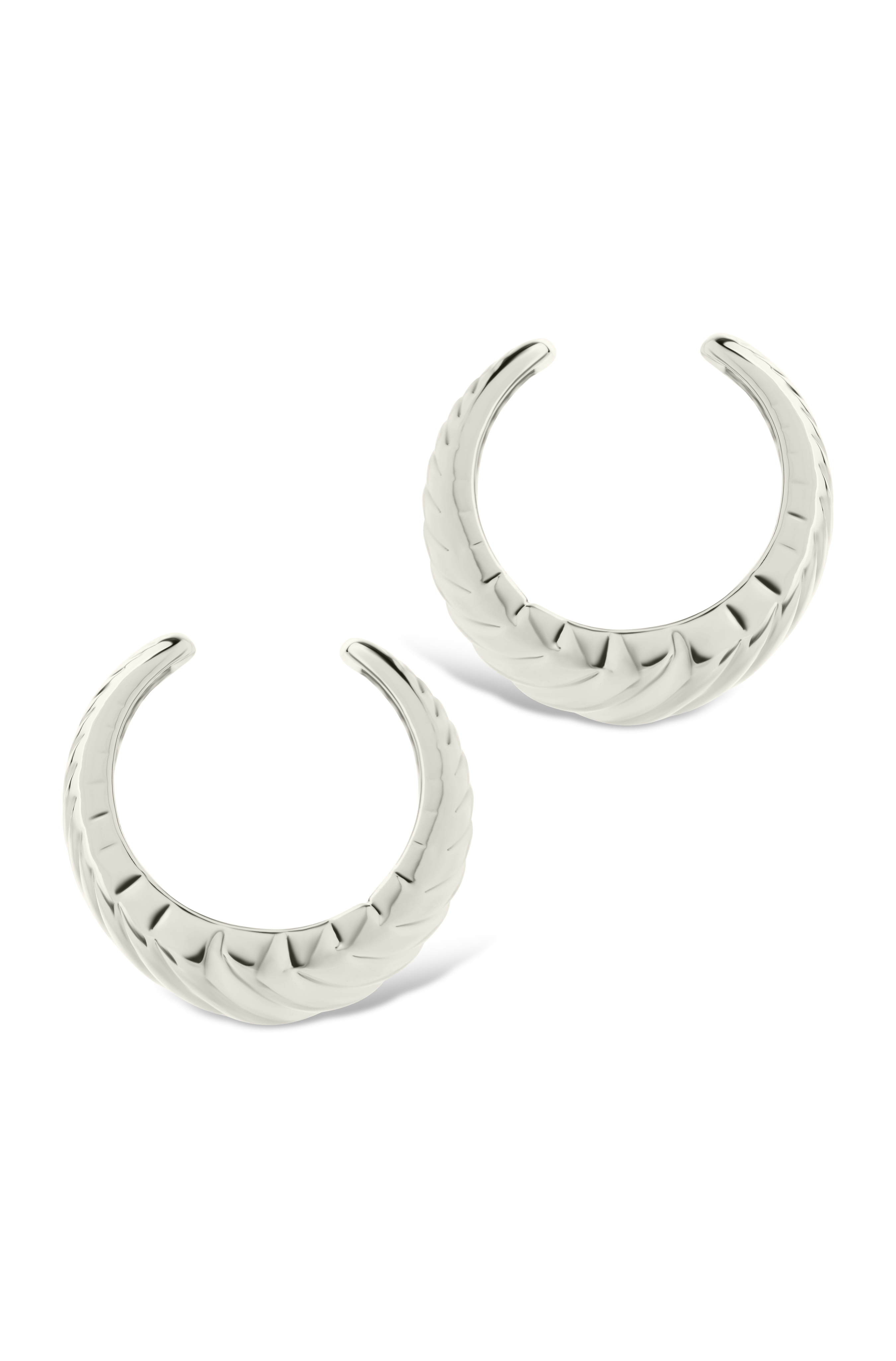 Beth Twisted Croissant Ear Cuff